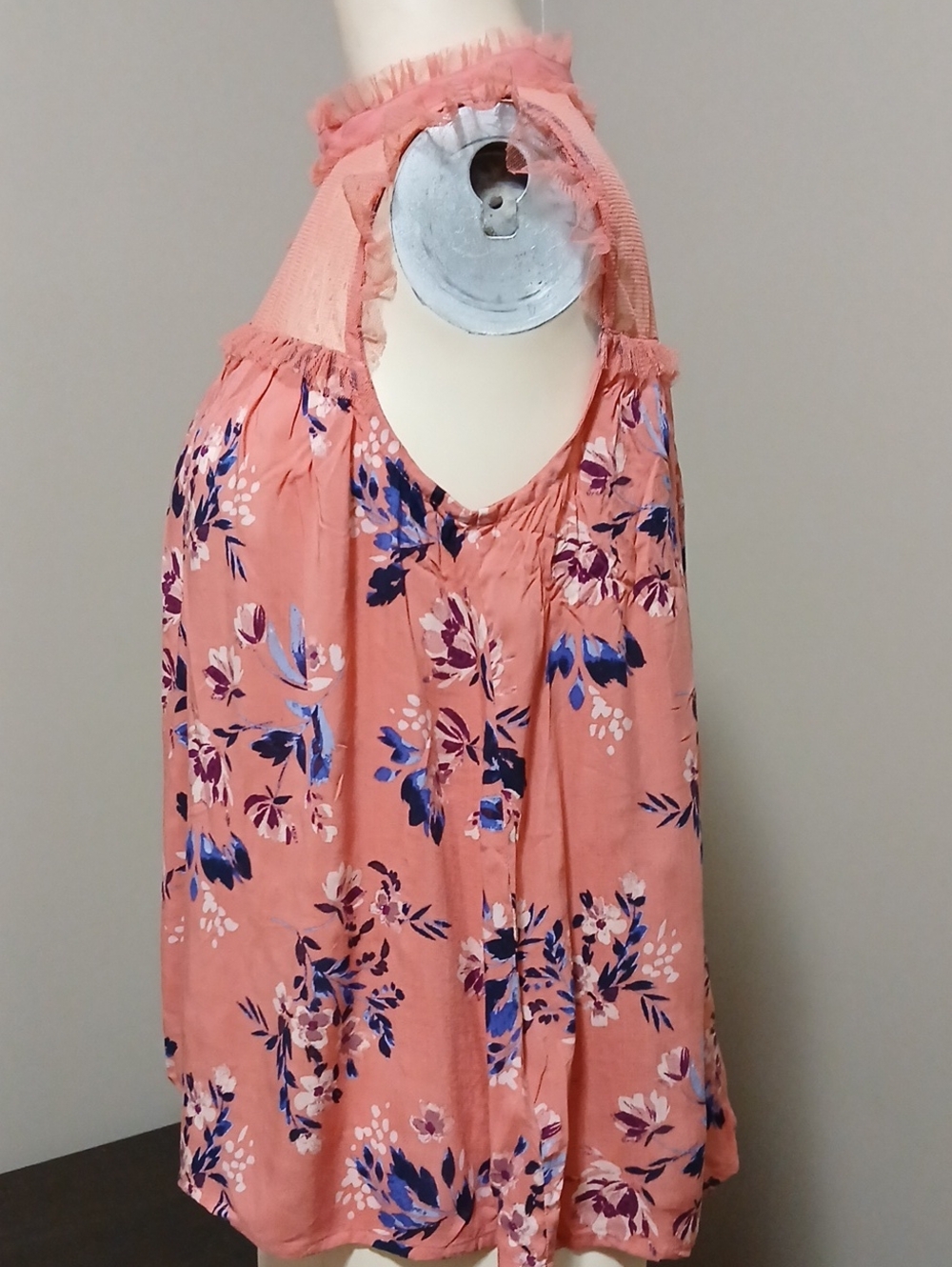 Arizona Jean Company Peach Pink Mesh Ruffle Top - Picture 2 of 8